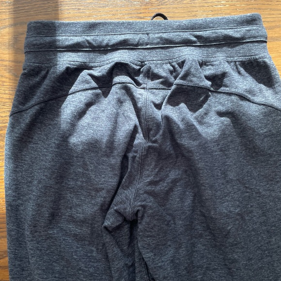 Lululemon gray joggers - Picture 6 of 6